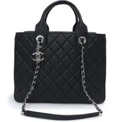 CHANEL ブラック キルティング ハンドバッグ
