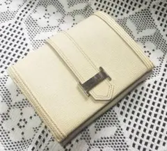 ESPACE /ピエールカルダン　本革/２つ折り財布　ベージュのサムネイル