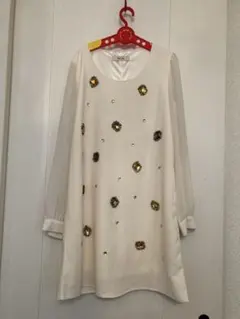 アイボリービジュー装飾 Aライン長袖ミニワンピース