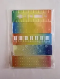 新品未使用　レインボー 定規 5枚セット クリップルーラー 鍵盤 分度器 虹色