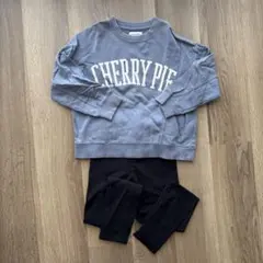 トレーナーとストレッチパンツのセット