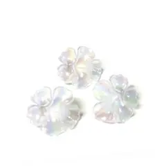 パールホワイト 花モチーフ ヘアクリップ 3個セット