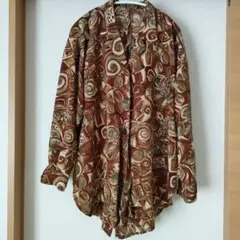 レトロ風ブラウン系オーバーサイズシャツ