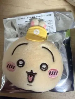 ちいかわマーケット　おかおバッジ　うさぎ