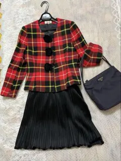 入園入学　昭和レトロ　バブリースーツ　赤　セットアップ　ヴィンテージ　美品