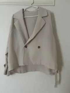 【中古品】長袖ジャケット　Mサイズのサムネイル
