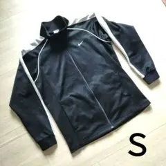 Ｓ　ナイキ　ジャージ　上着　アウター　BLACK　黒　ブラック