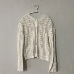 美品　GU ジーユー 2WAYレーシーカーディガン Mサイズ オフホワイトのサムネイル