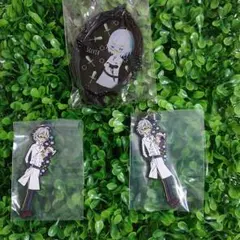 一番くじツイステ第５弾アクリルスタンドシルバーとラバーチャームシルバー