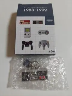 ニンテンドーミュージアム　ゲームハードキーホルダー　1893-1999 NES