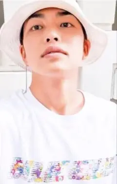 ビリーアイリッシュ × 村上隆 Tシャツ