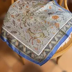 HERMES シルクスカーフ 42✖️42