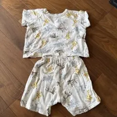 パジャマ　80サイズ