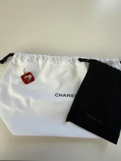 CHANEL ハート型チャーム& 袋
