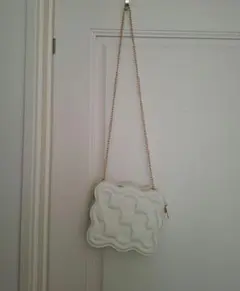 ビスケットチェーン レザーショルダーバッグ