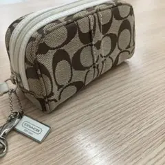 COACH コーチ シグネチャー シルバー ポーチ リストレット コスメ 