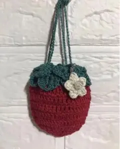 ハンドメイド ニット 巾着袋 2個セット いちごモチーフ - メルカリ