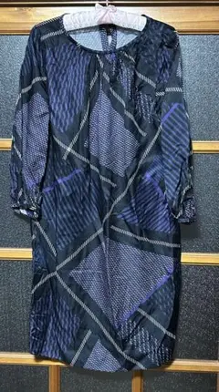 Aquascutum 幾何学模様 七分袖ワンピースのサムネイル