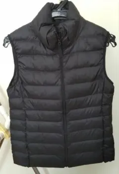 【ユニクロ】　ウルトラライトダウンベスト