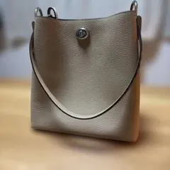 COACH ベージュ ショルダーバッグ ターンロック