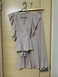 【美品】ミッシュマッシュ フリル付きピンクセットアップ Mサイズ 値下げ交渉可能