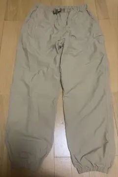 無印良品　ナイロン　撥水ウインドパンツ メンズ　Mサイズ　ベージュ　ブラウン茶のサムネイル