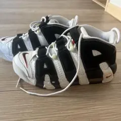 Nike Air モアアップテンポ　ホワイト/ブラック
