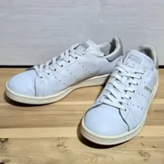 アディダス　adidas　スタンスミス　stan smith