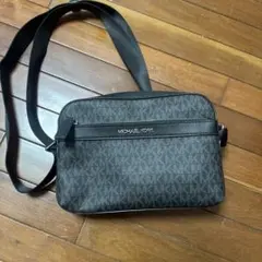 MICHAEL KORS ブラック ショルダーバッグ