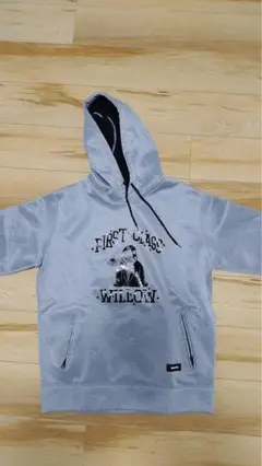 WILLOW グレー パーカー Mサイズ