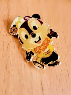 レア Disney チップのピンバッジ - メルカリ
