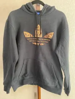 adidas originals ブラックパーカー