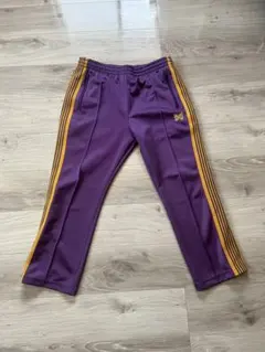 ニードルズneedlesナロートラックパンツ人気色マルーン×ターコイズ