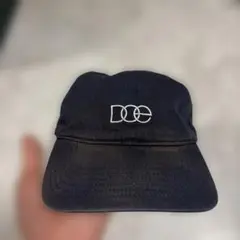 DOE ネイビー刺繍キャップ