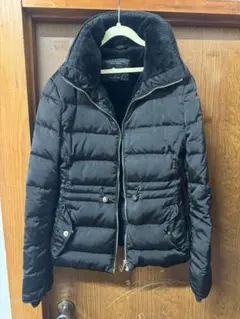 ZARA WOMAN ブラックダウンジャケット