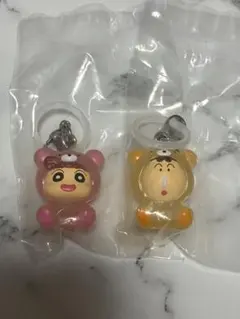 クレヨンしんちゃん　めじるしアクセサリー　みんなでくまパジャマ　2種セット