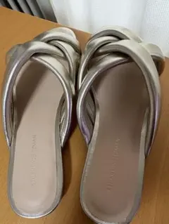 STUART WEITZMAN メタリック サンダルのサムネイル