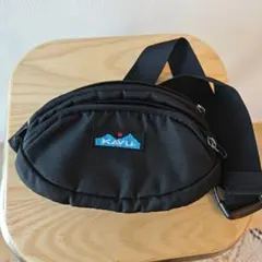 KAVU ボディバッグ ブラック