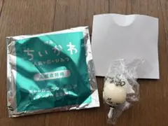 映画ちいかわ 入場者特典 チャームミニフィギュア　めじるしアクセサリー　ラッコ