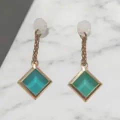 【フォロー割5%オフ❗️未使用！】デザインキャッチ　スクエア　ターコイズ