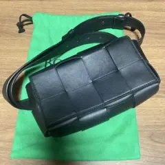 極美品 BOTTEGA VENETA ボッテガ カセット ボディバッグ レザー BOTTEGA VENETA ボッテガヴェネタ カセット スリングバッグ