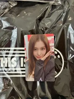 サナ　1万円特典　THIS IS FOR トレカ　ポップアップ