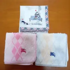 美品BURBERRYハンカチ1枚　タオルハンカチ　2枚　犬　ピンク　水色