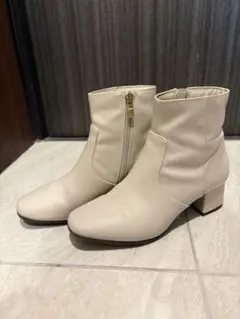 白ブーツ Sサイズ(約23cm相当)
