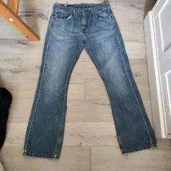 Levi's ライトブルー ストレートデニム