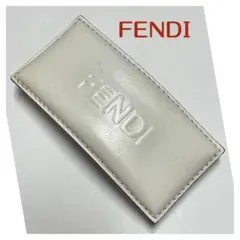 FENDIフェンディ　レザー　バレッタ　❤︎