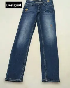 Desigual 刺繍入り スキニーデニムパンツのサムネイル