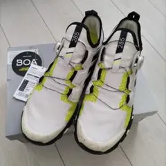 Item thumbnail for item e2a8c8f7-0d1a-4f5a-a8d5-6d5e630c3482