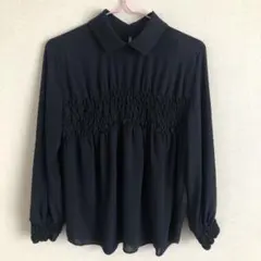 【une autre】ユノートル　メルべイユアッシュ　♡トップス　ネイビーのサムネイル