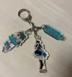FRUITS ZIPPER クレヨンしんちゃん　アクリルキーホルダー　櫻井優衣